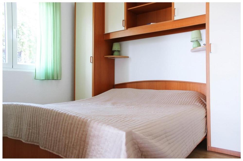 Apartments By The Sea Razanj, Rogoznica - 11347 Buitenkant foto